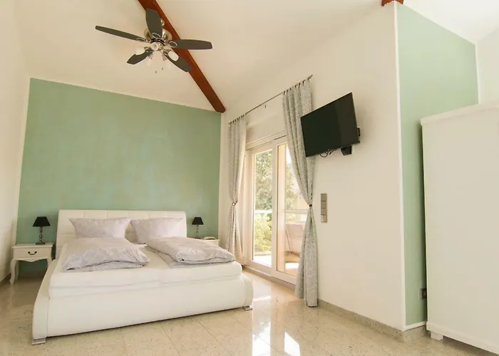 Hotel Rust-fewo-hotel 3*